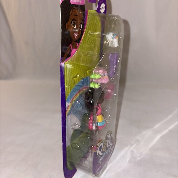 Mattel Polly Pocket Small Fashion Pack Includes Doll And Accessories NEW - Picture 3 of 5